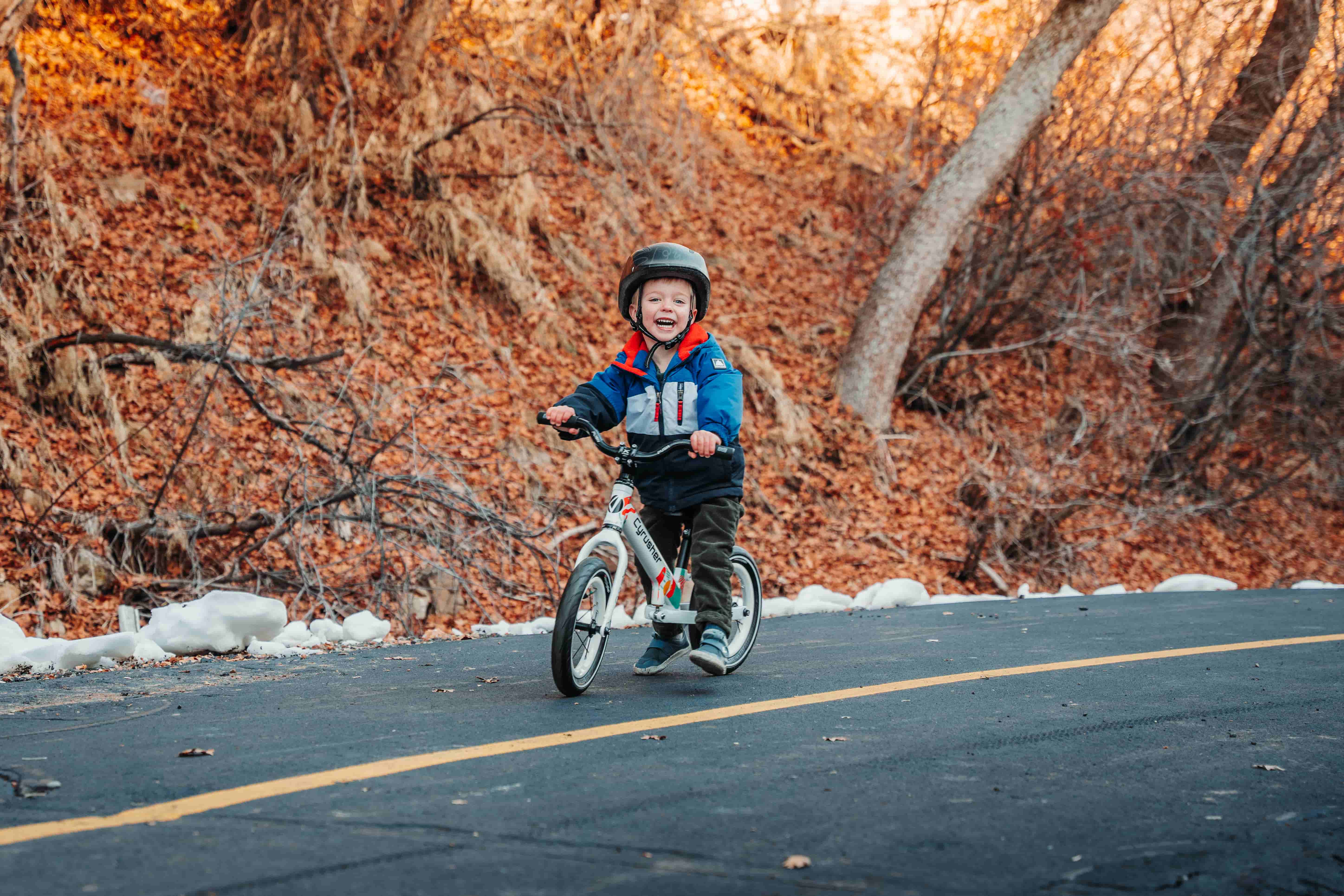 Jumpers I Lightweight Sporting Kids Balance Bike With Suspension Frame - Image 10