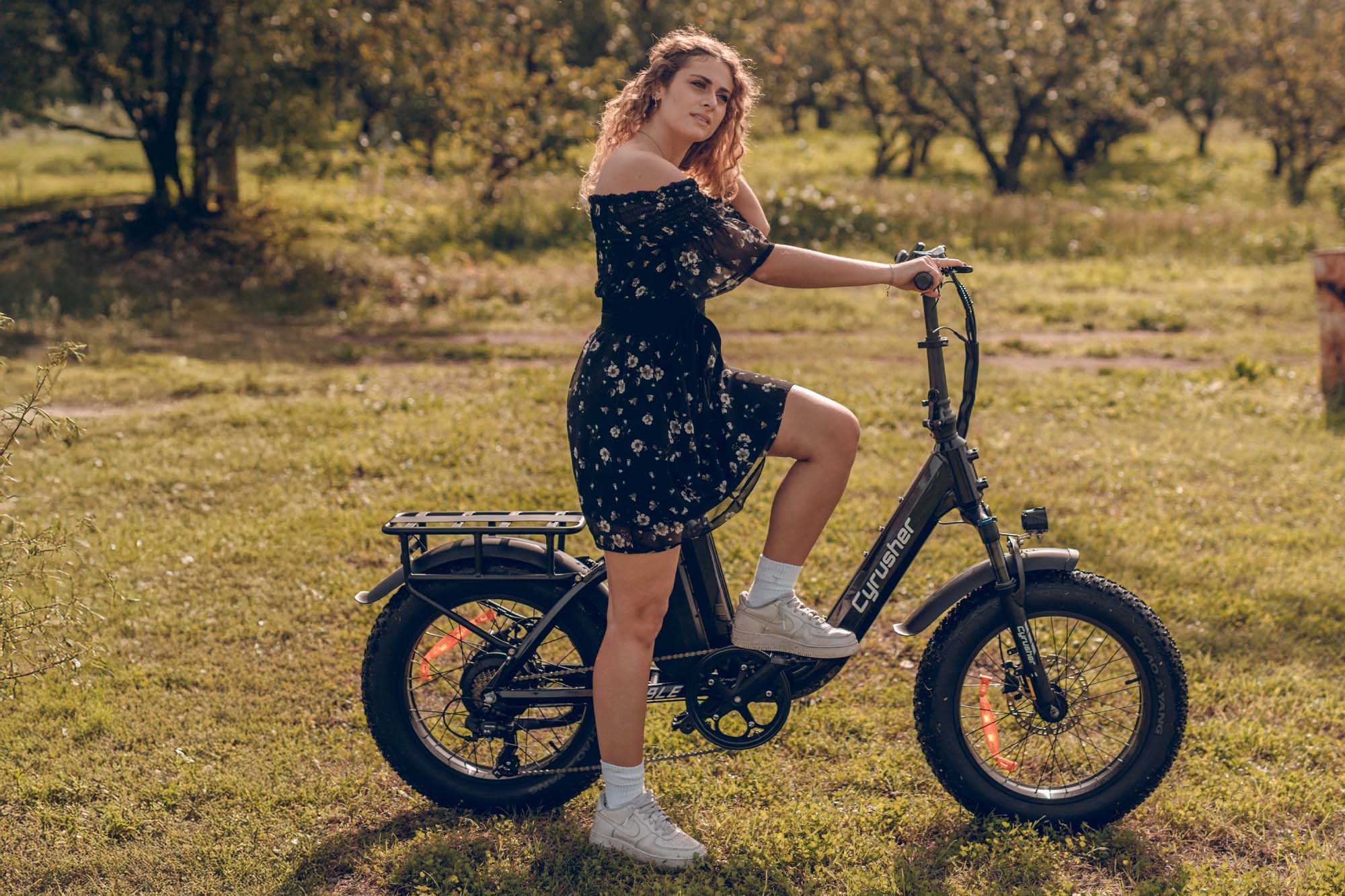 Cyrusher Rumble Step-Thru Fat Tire E-Bike - Image 2
