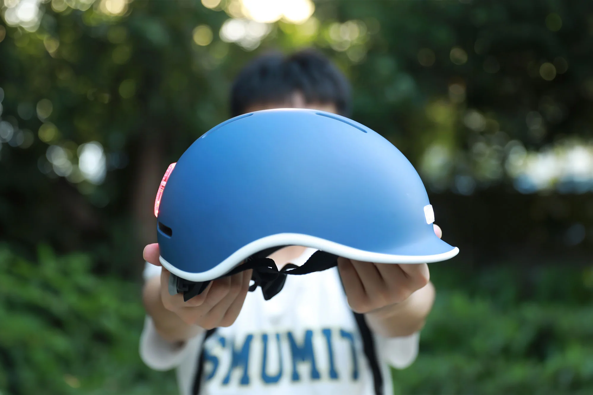 Stylish Helmet with Light - Image 6