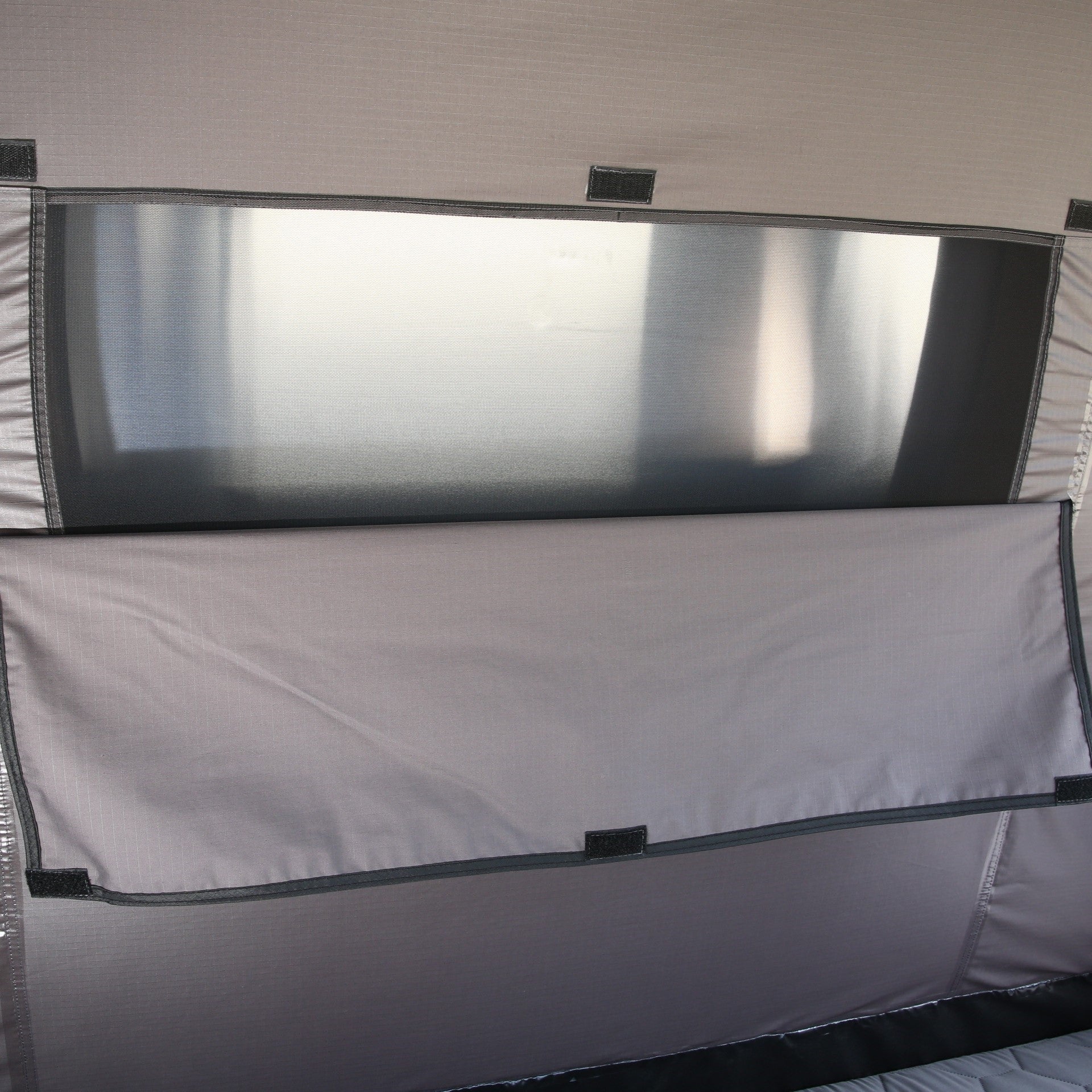 SummitBreeze XL - 55" Aluminum Rooftop Tent - Image 17