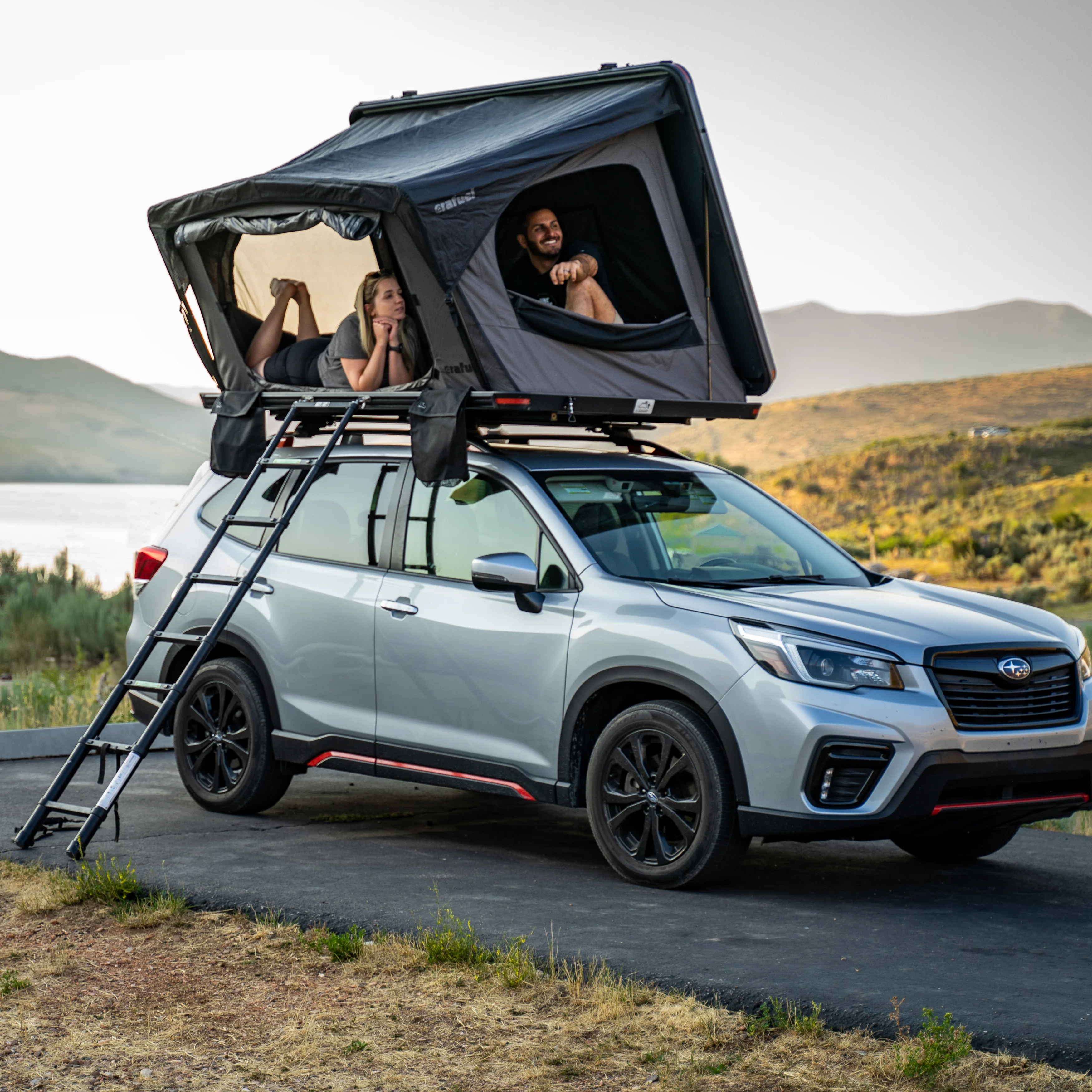 SummitBreeze XL - 55" Aluminum Rooftop Tent - Image 2