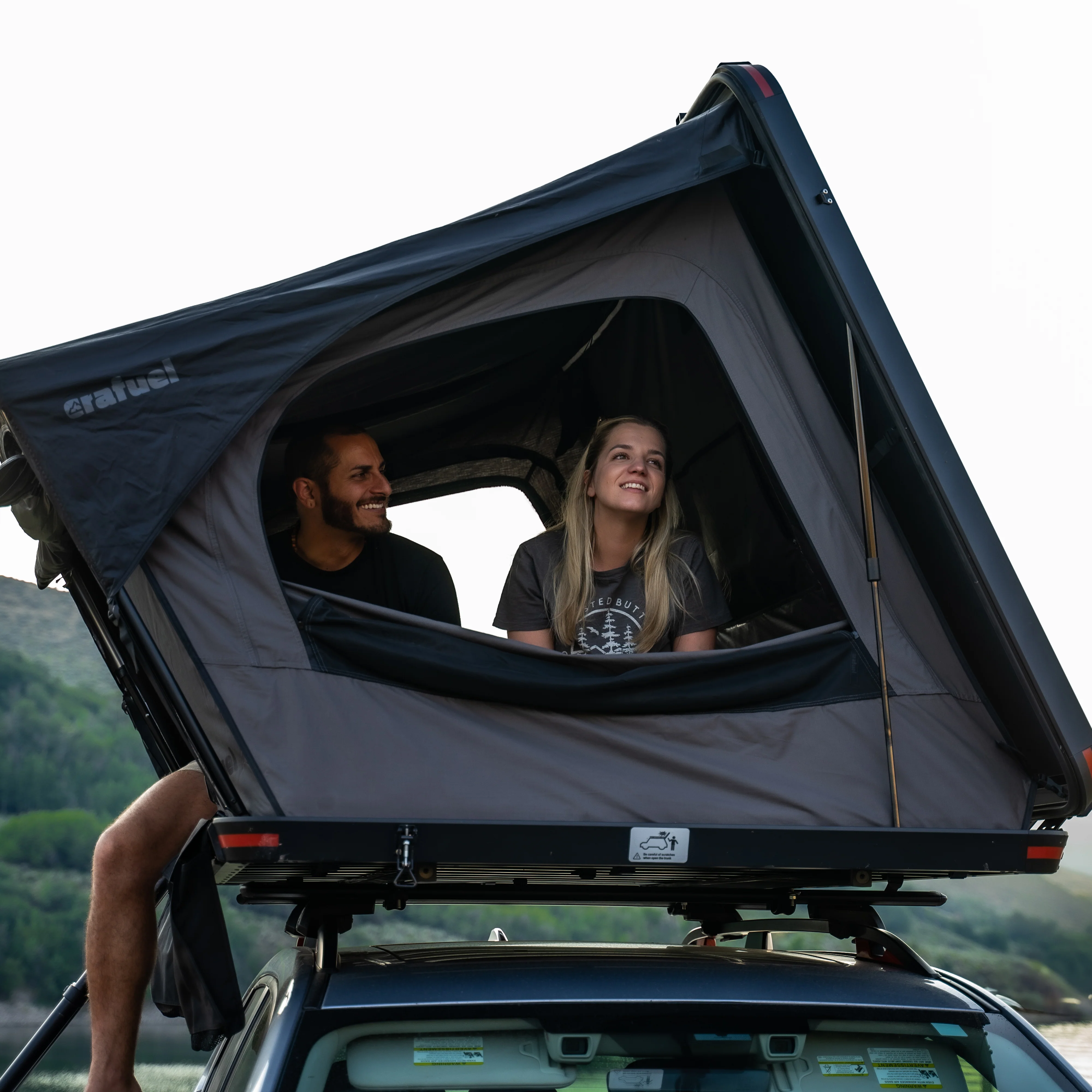 SummitBreeze XL - 55" Aluminum Rooftop Tent - Image 4